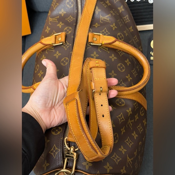Louis Vuitton Monogram Keepall Bandolier 45 bag - Picture 12 of 17
